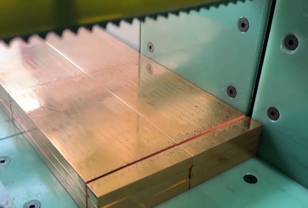 鋁型材切割機(jī)雙分離退刀無(wú)尾料配置到底值不值得買？